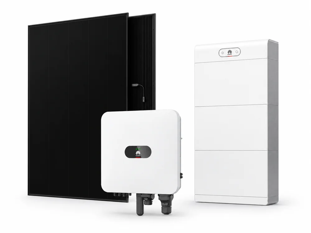 Sestava Huawei: střídač SUN2000, baterie LUNA2000 a celočerné panely AIKO